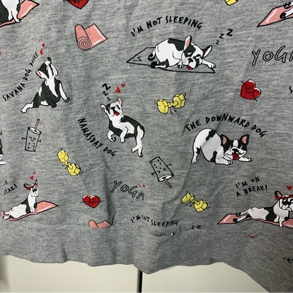 H&M Divided Dog Graphics Sweatshirt - Picture 9 of 14